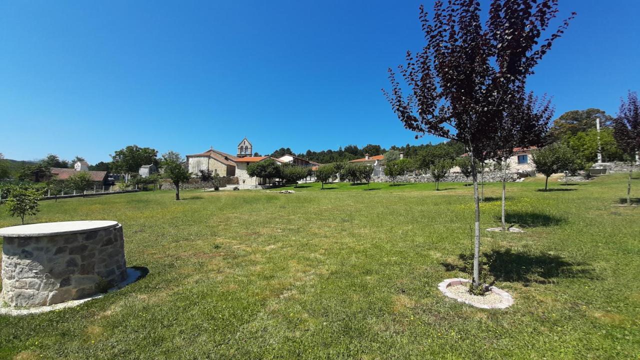 A Forxa Casa Ferrador Ribeira Sacra Apartment Sober Luaran gambar