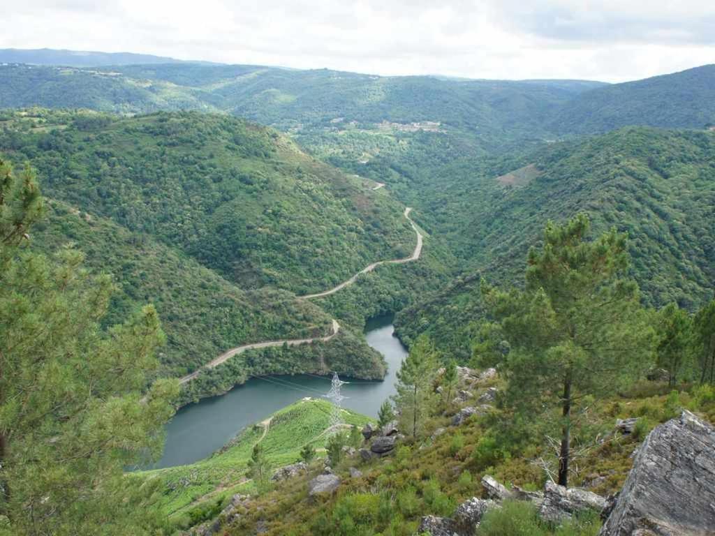A Forxa Casa Ferrador Ribeira Sacra Apartment Sober Luaran gambar